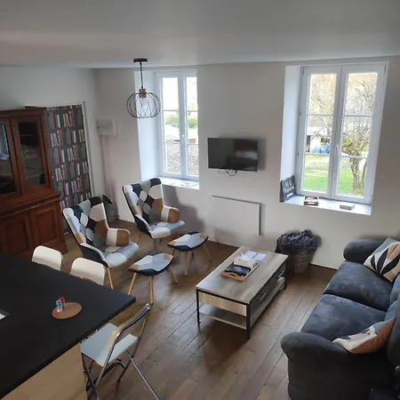 Le De La Garenne * Sedan